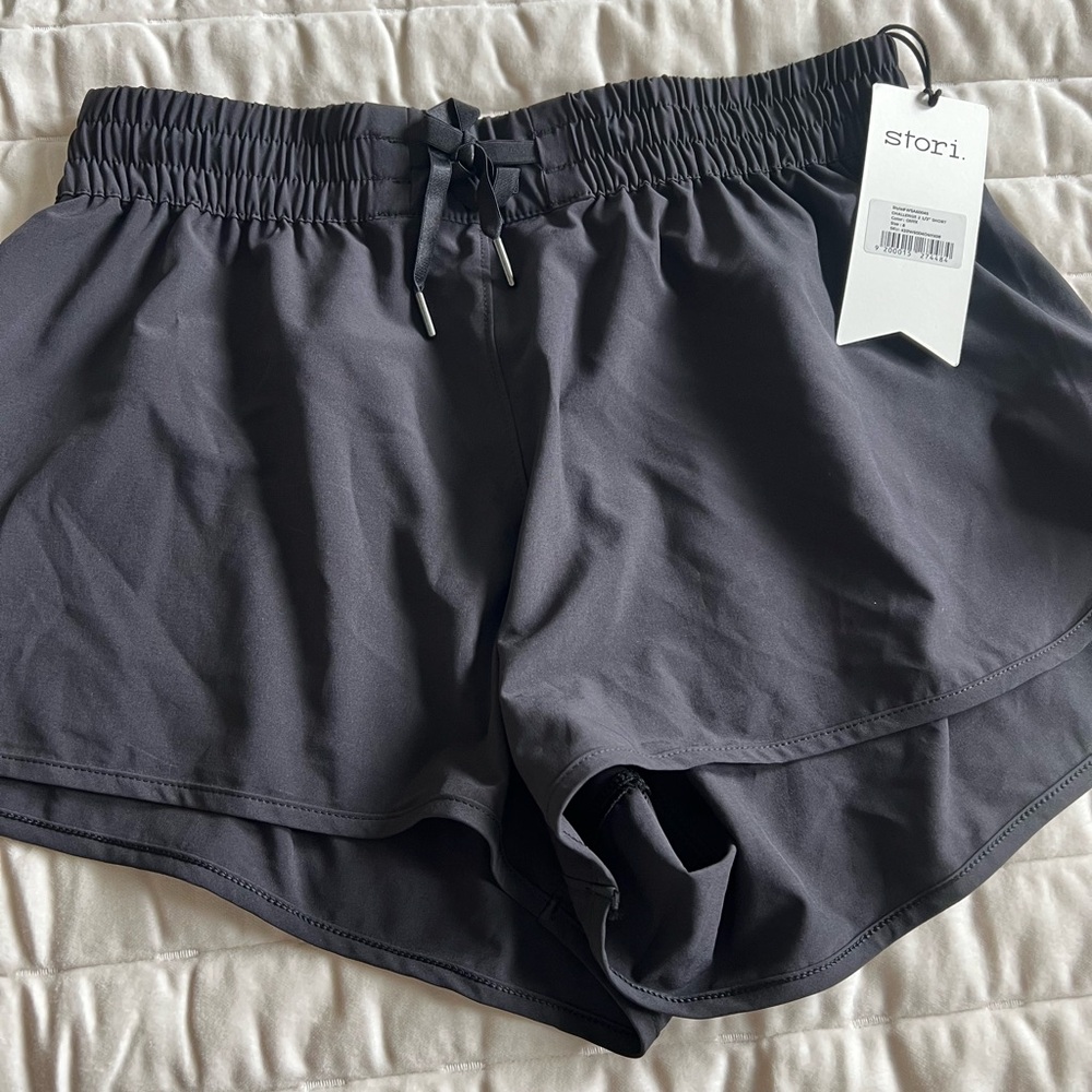 Stori shorts